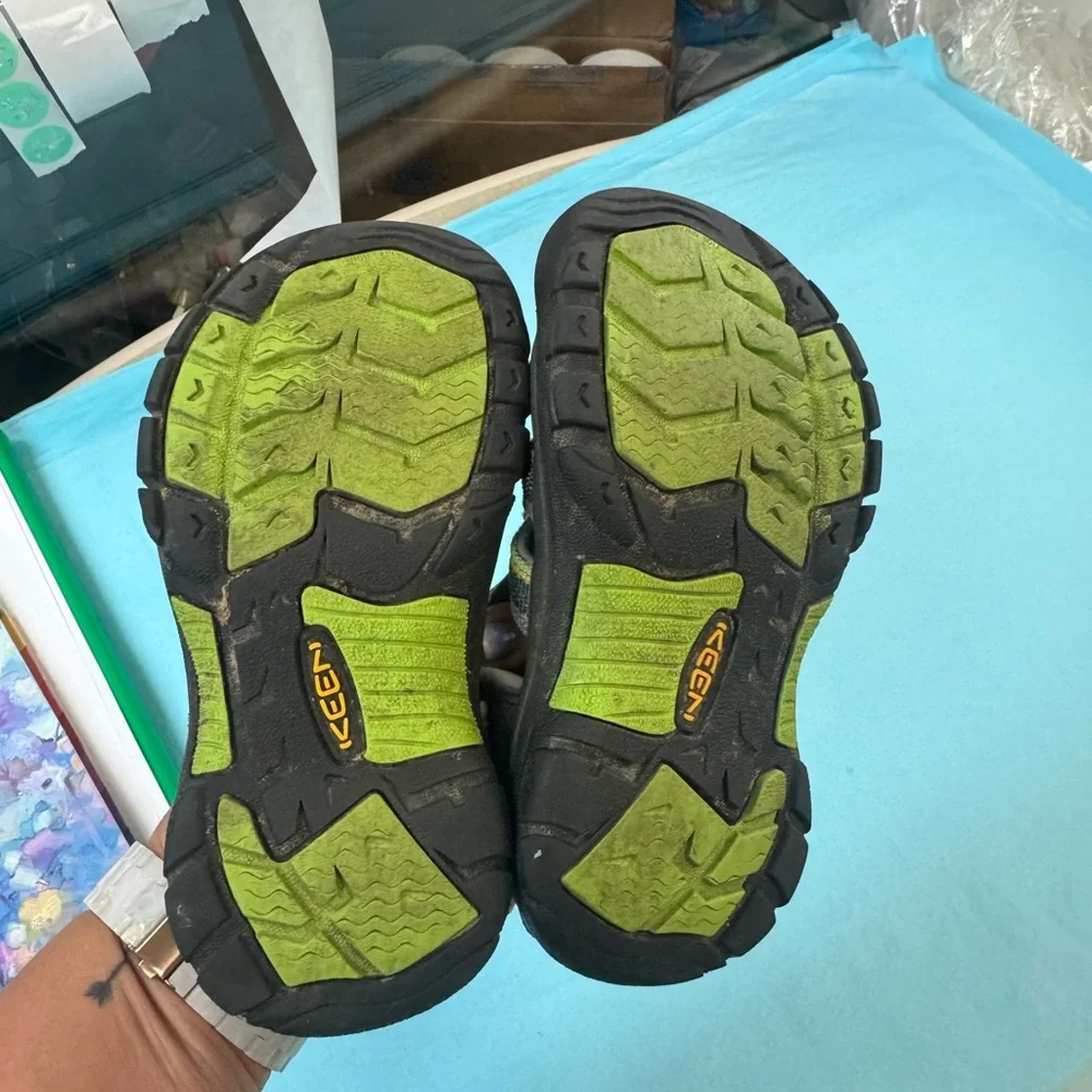 Keen Gray and Green Outdoor Sandals with Protective Toe - Picture 5 of 8